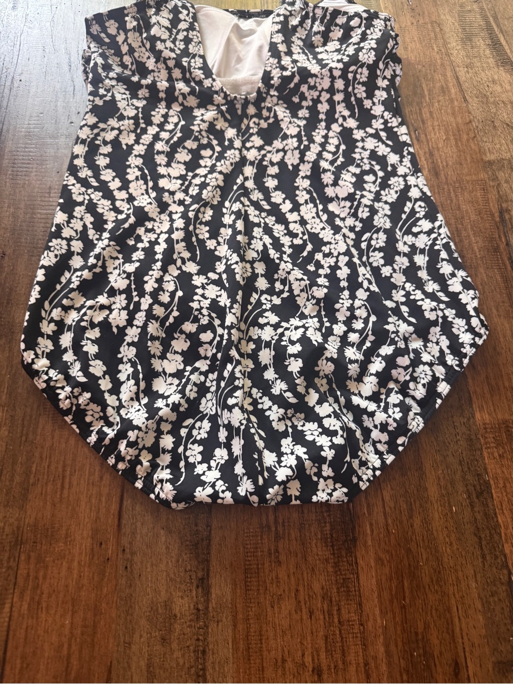 Lands End One Piece Swimsuit 12L Black White Floral Underwire Tummy Control - Picture 6 of 12